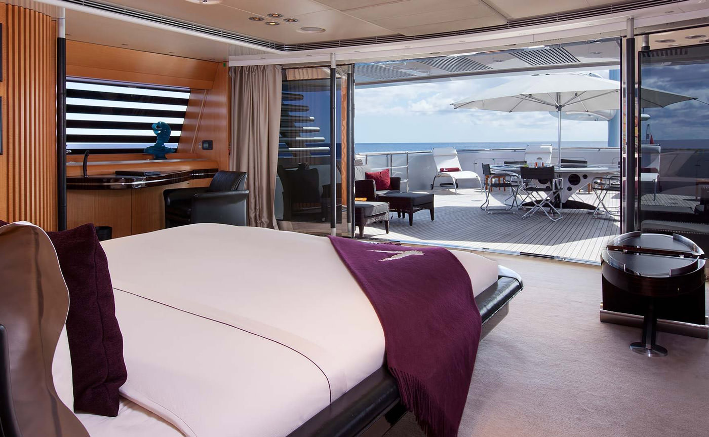 Î‘Ï€Î¿Ï„Î­Î»ÎµÏƒÎ¼Î± ÎµÎ¹ÎºÏŒÎ½Î±Ï‚ Î³Î¹Î± maltese falcon yacht interior