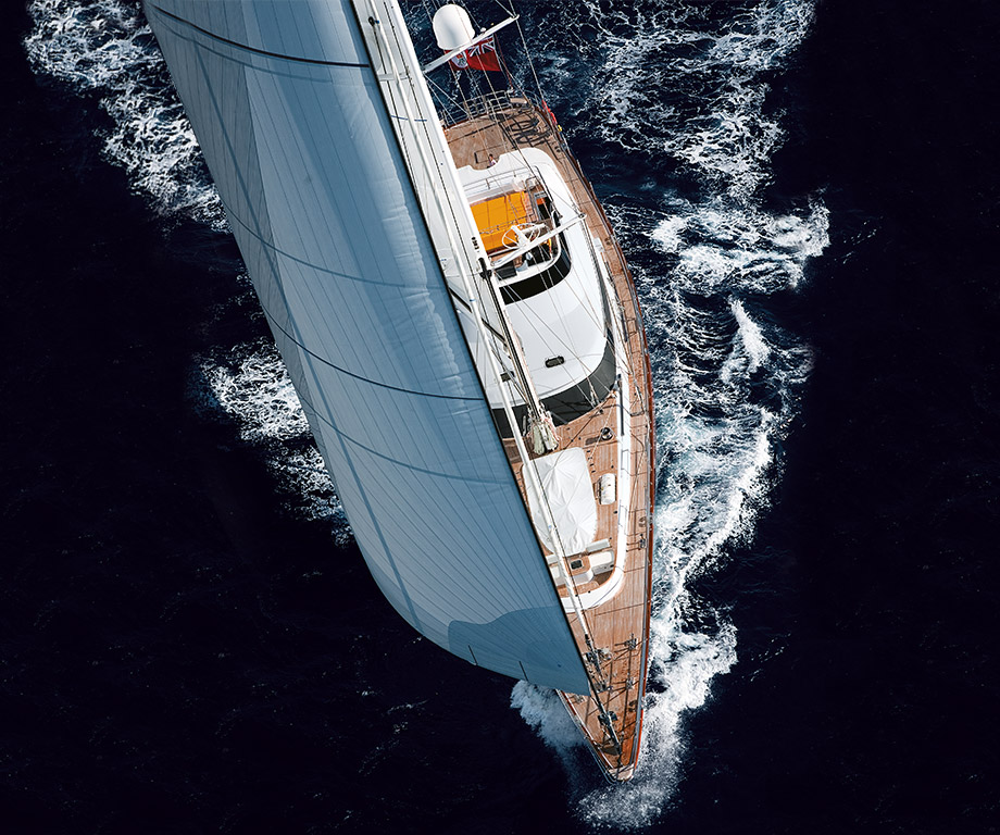 helios sailing yacht